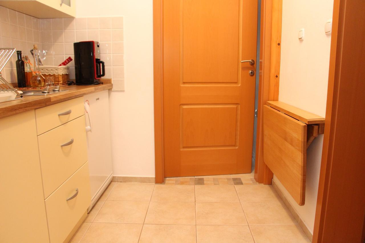 Prenocisca Angelin Hram, Tiny Apartments Markovec Exterior photo